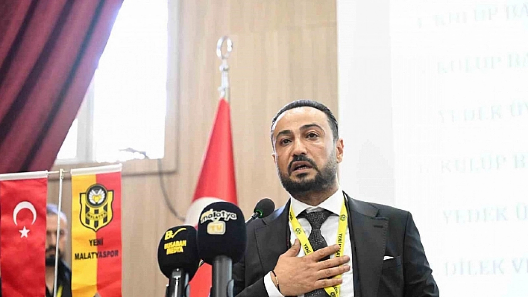 Yeni Malatyaspor'un İstifa Eden Başkanı Geri Döndü!