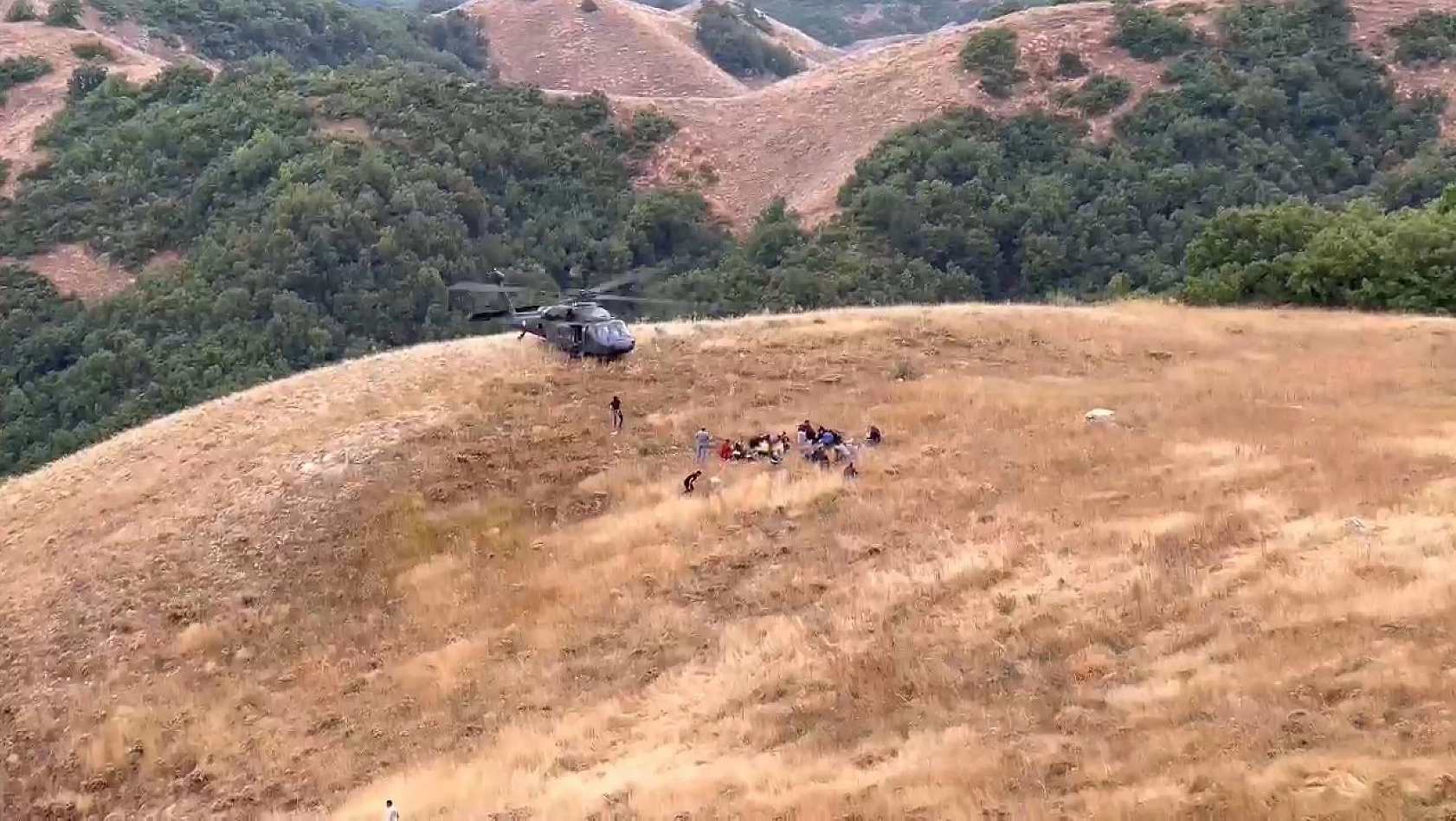 Tunceli'de askeri araç devrildi: 4 şehit, 1 ağır yaralı