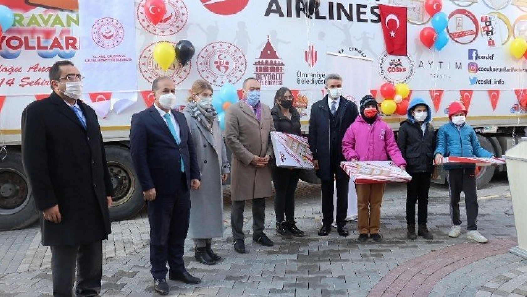 'Hediye Karavanı' Malatya'da