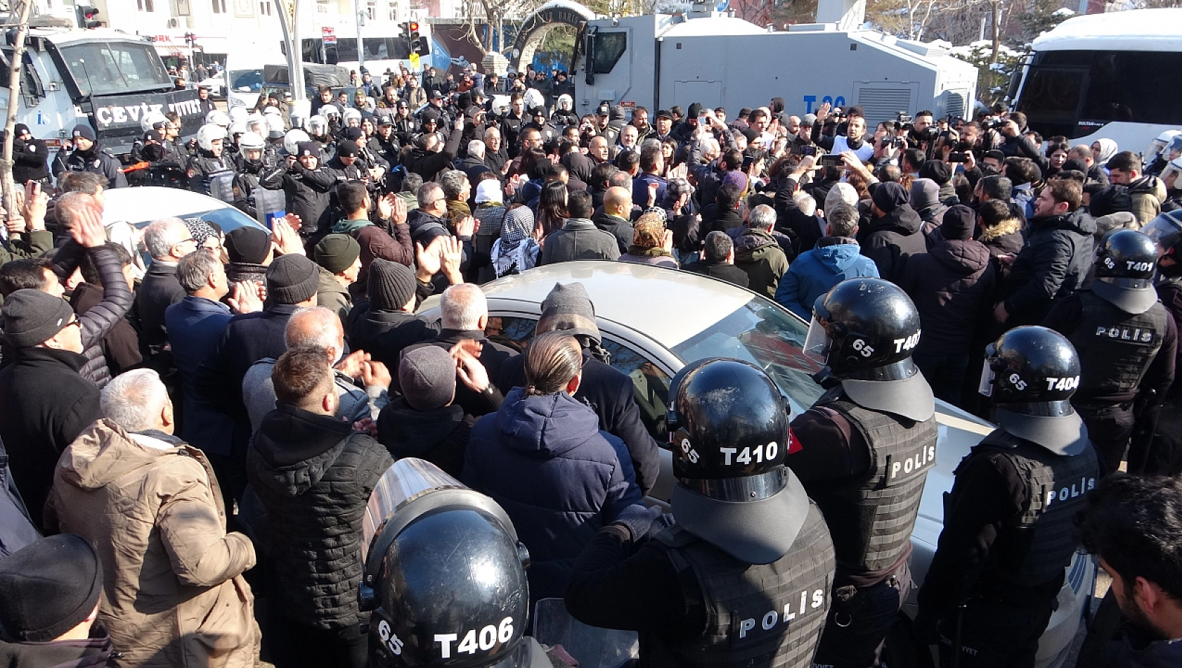 1 Şubat yürüyüşünde arbede