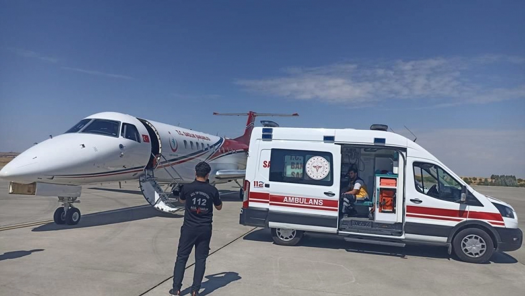 Ambulans uçak ile İstanbul'a sevk edildi