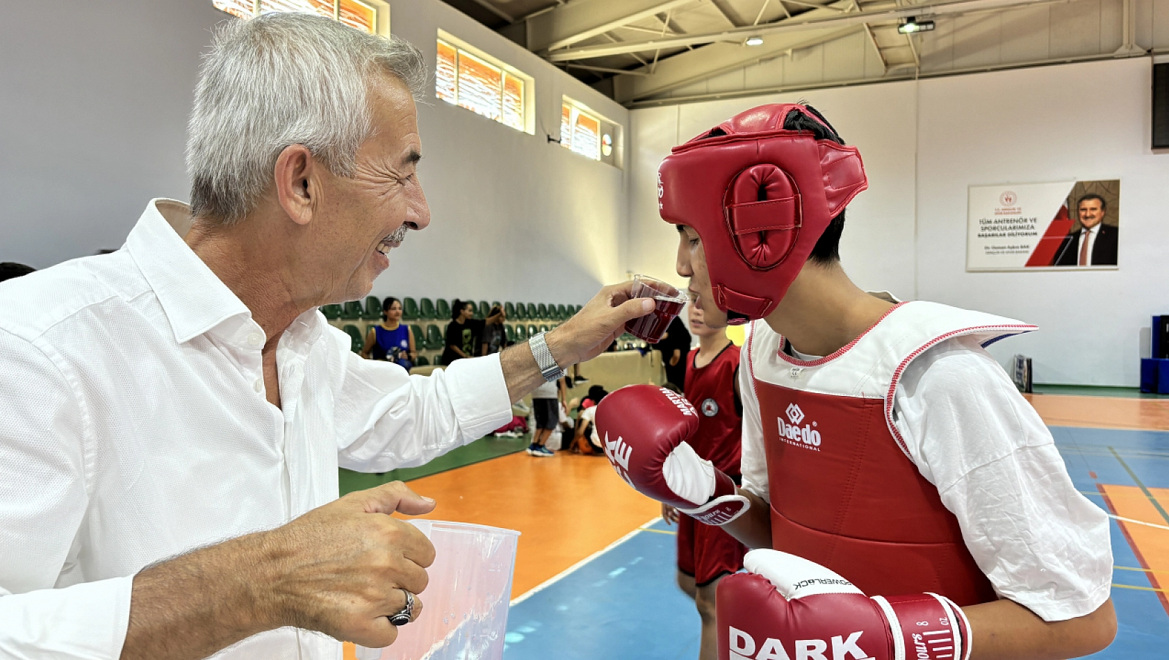 Arapgir'in Şifalı Reyhan Şerbeti Wushu Arenasında!