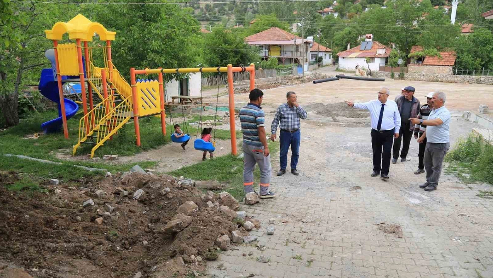 Başkan Arslan mahallelerdeki çalışmaları yerinde inceledi