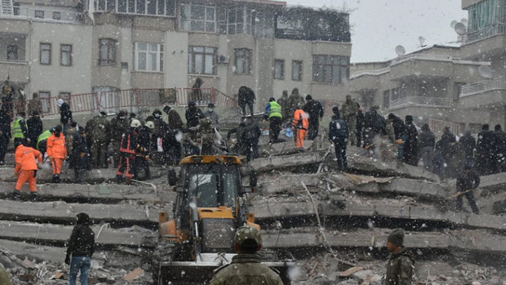 Depremler Malatya'yı rahat bırakmıyor! Uzmanından Uyarı!