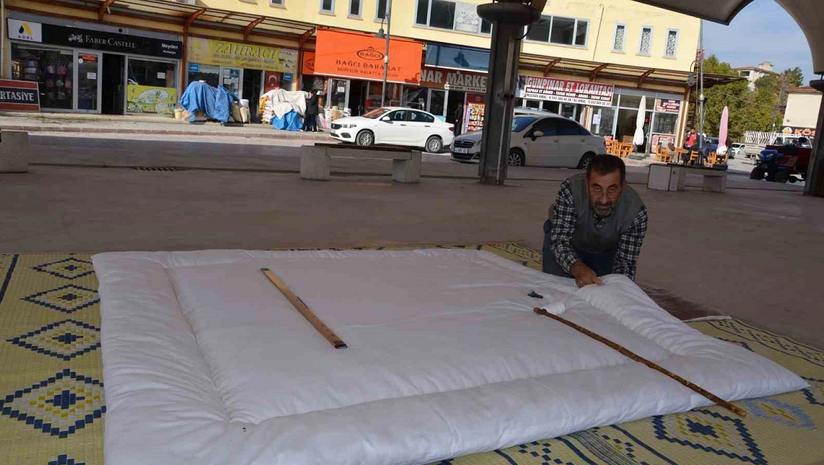 Depremzede esnaf, konteyner iş yeri istiyor