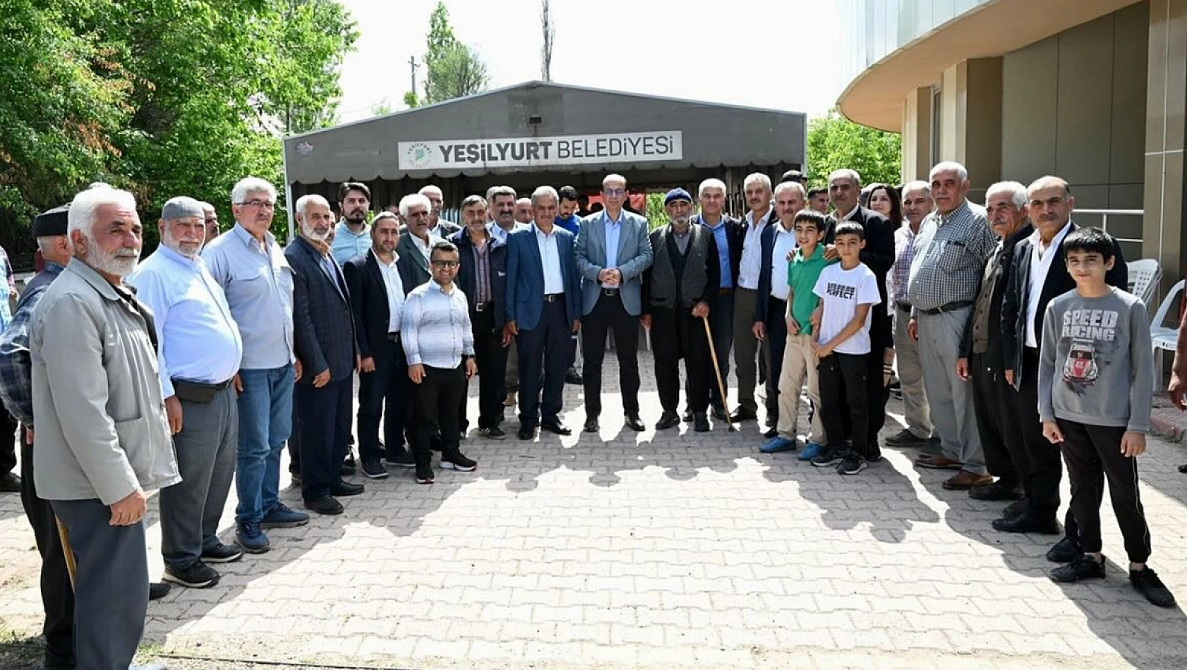 Derelerinden zehir akan Şahnahanlılar, Geçit'ten çözüm istedi