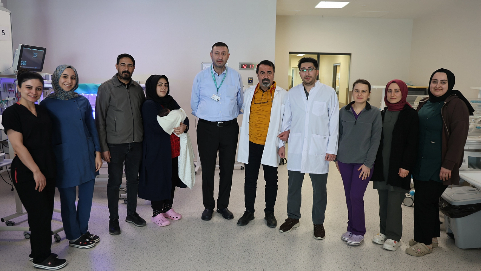 Doğuştan yemek borusu olmayan 4 günlük bebek, hayata tutundu