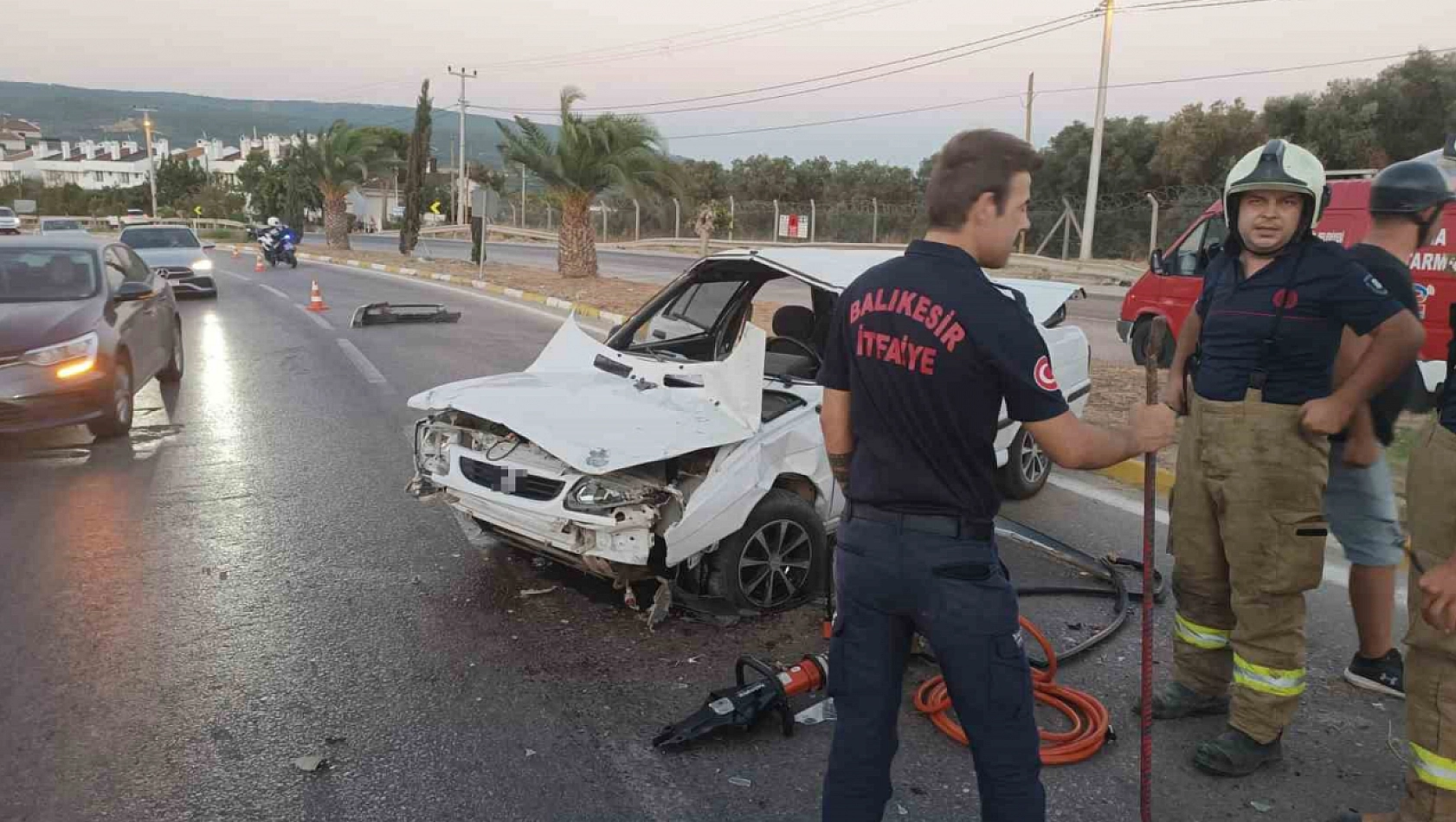 Takla atan araçtan sağ çıktılar