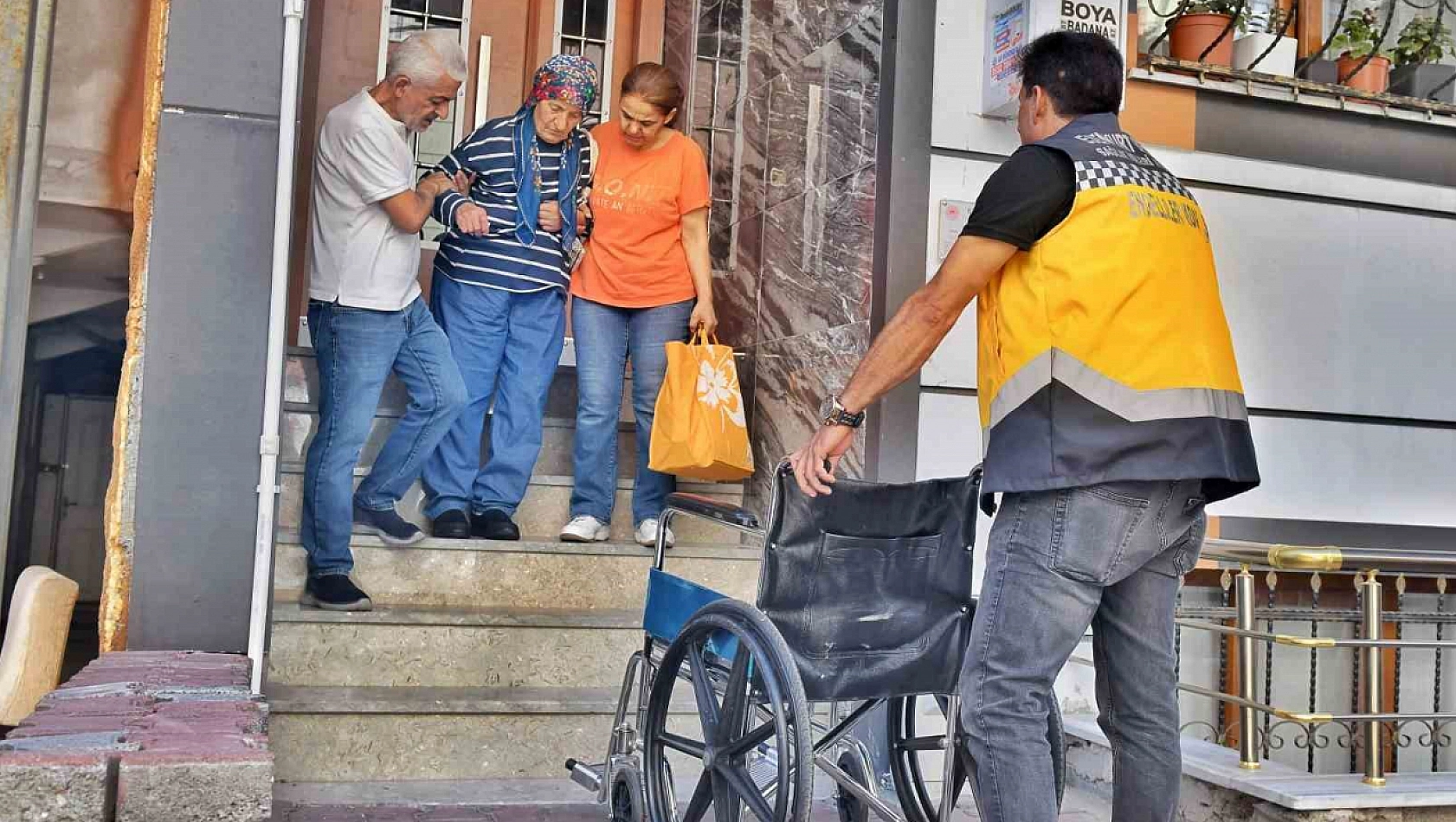 Esenyurt'tan Hastalara Ücretsiz Ambulans Hizmeti