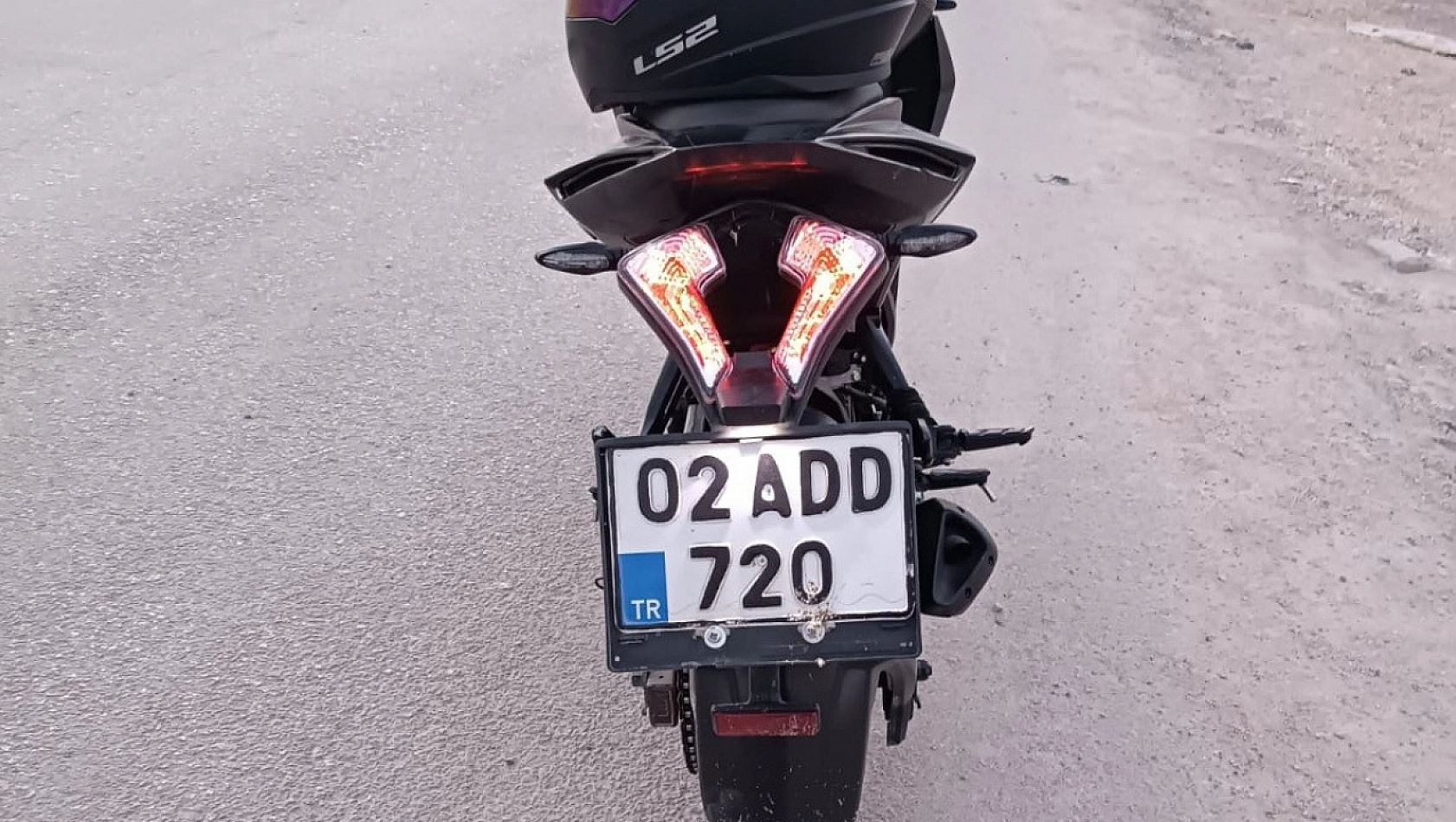 Gölbaşı'nda Motosiklet Kazası: 2 Kişi Yaralandı