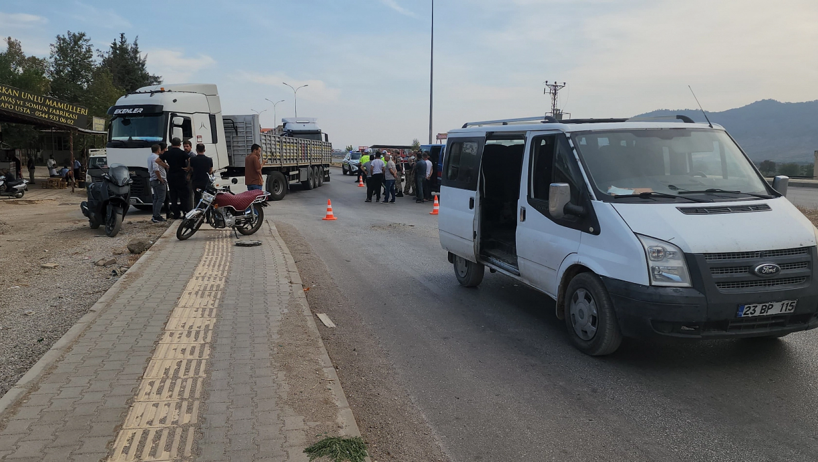 Hassa'da motosikletin sürücüsü yaralandı