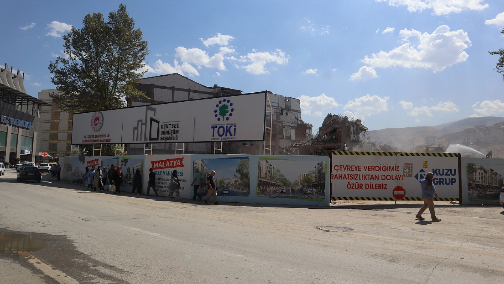 Hızlıca Boşaltılan Kışla Caddesi'nde İki Ayda Bir Karış İlerleme Yaşanmadı! Malatya'da Yıkım Kaplumbağa Hızıyla...!