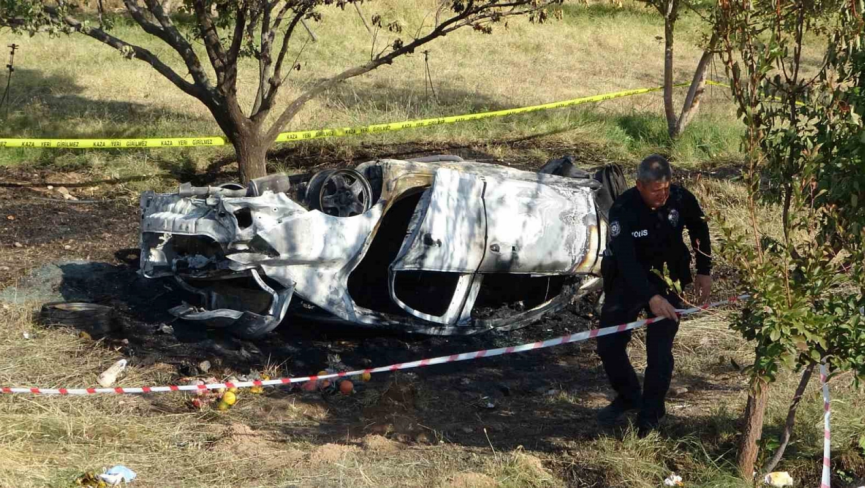 Malatya'da Kontrolden Çıkan Araç Küle Döndü: 2 Ölü!