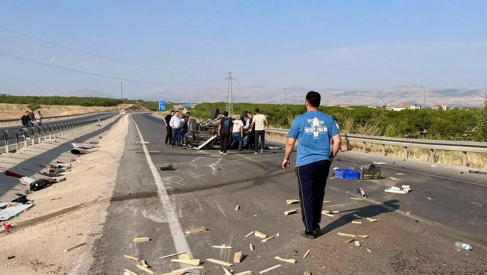 Kuzey Çevre Yolu'nda 24 saatte ikinci kaza: Otomobil takla attı: 2 yaralı