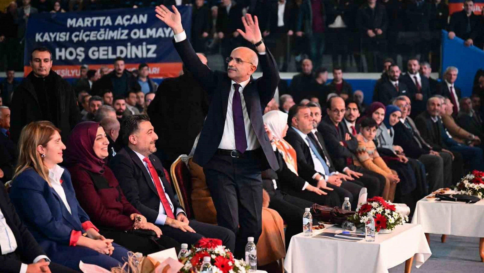 Malatyalılar Er'i bağrına bastı! Malatya için gece gündüz çalışacağız!