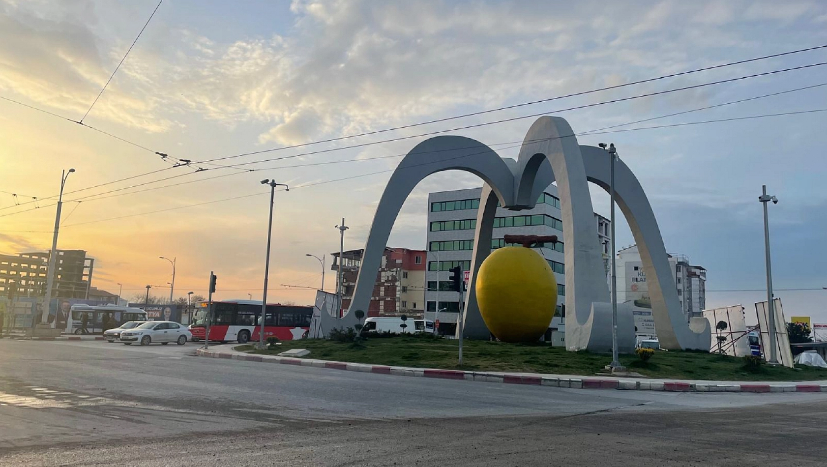 Malatya'da Plansızlık Almış Başını Gidiyor...