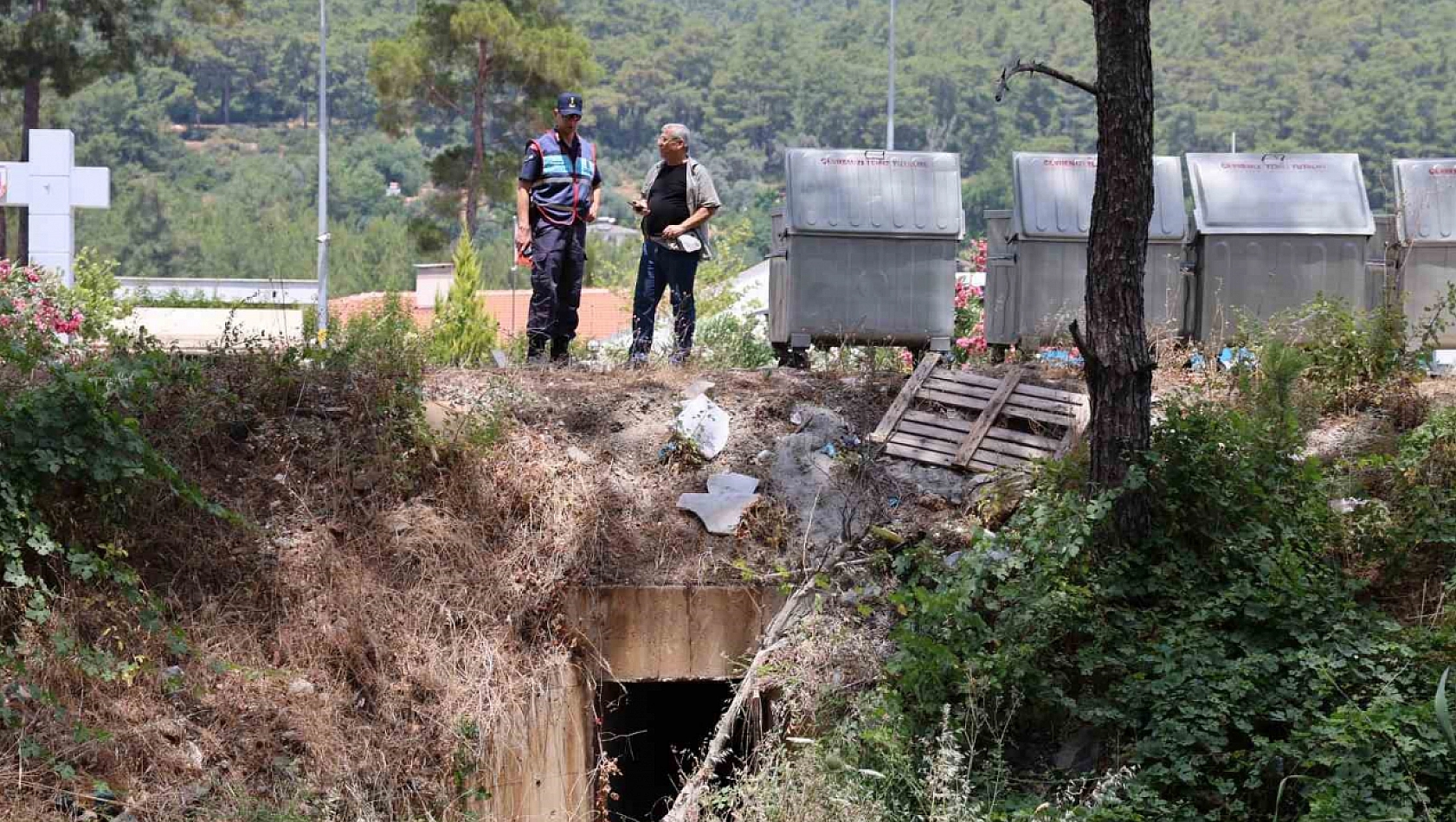 Menfez Paşası'nın saklandığı mekan çöplük oldu