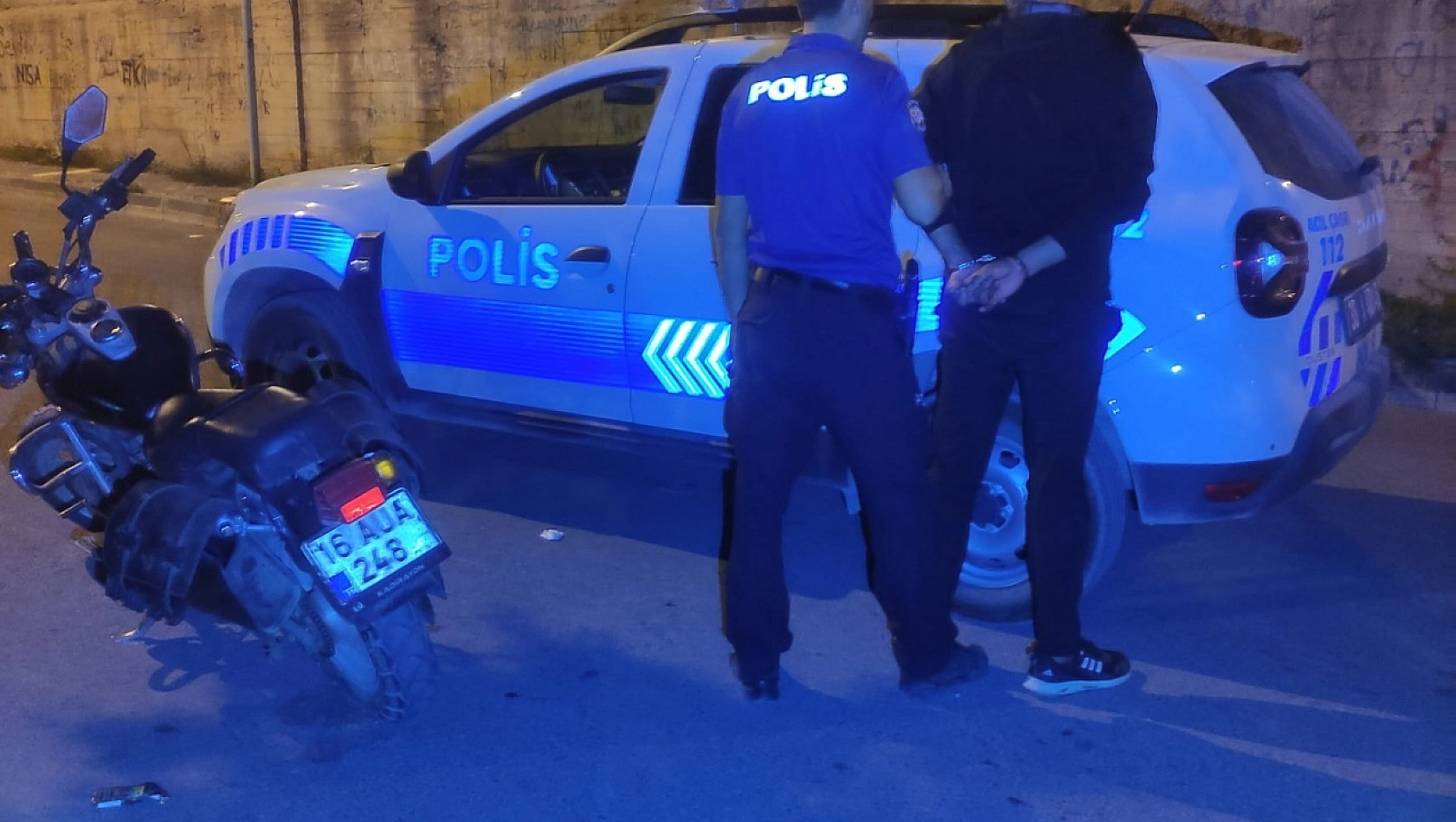 Motosiklet Çalarken, Polise Yakalandı