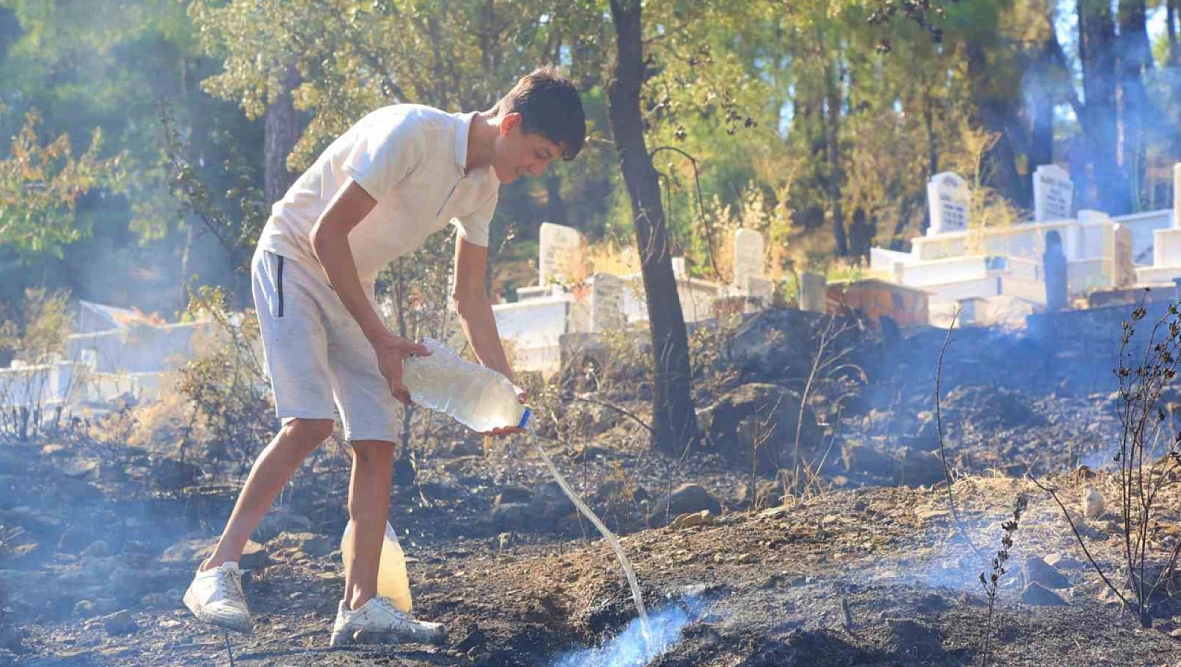 Burada Büyüklerimiz Yatıyor