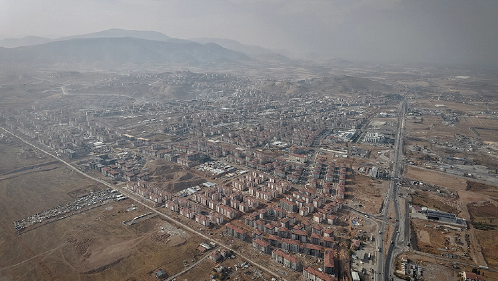 Şehirlerin plansız büyümesine engel! Keyfi imar değişikliği rafa kalkıyor…