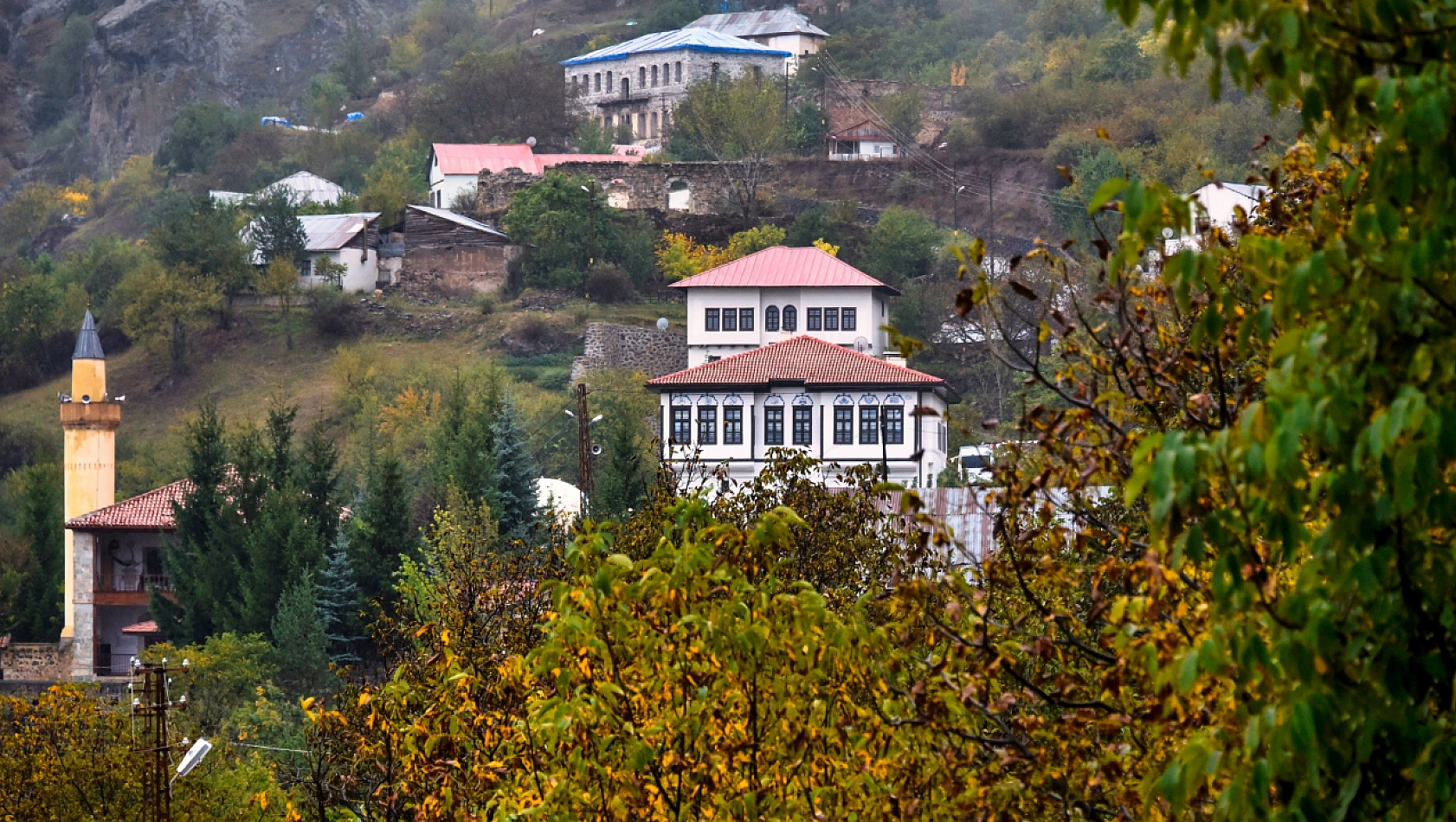 Tarihi Süleymaniye'nin Sisli Sonbahar Güzelliği