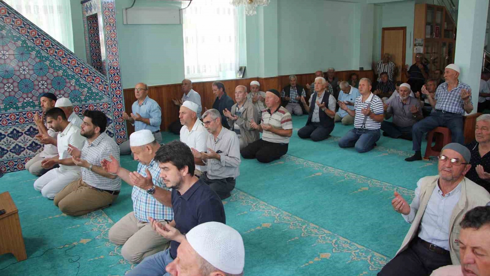 Tekirdağlı çiftçiler yağmur duasına çıktı