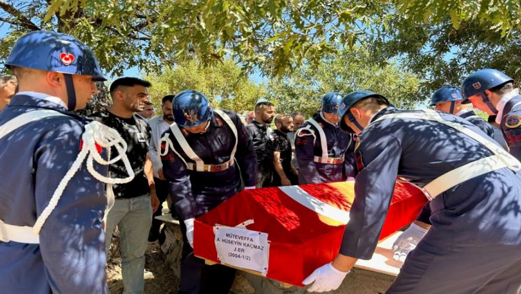 Vefat Eden Jandarma Er, Pütürge'de Son Yolculuğuna Uğurlandı 