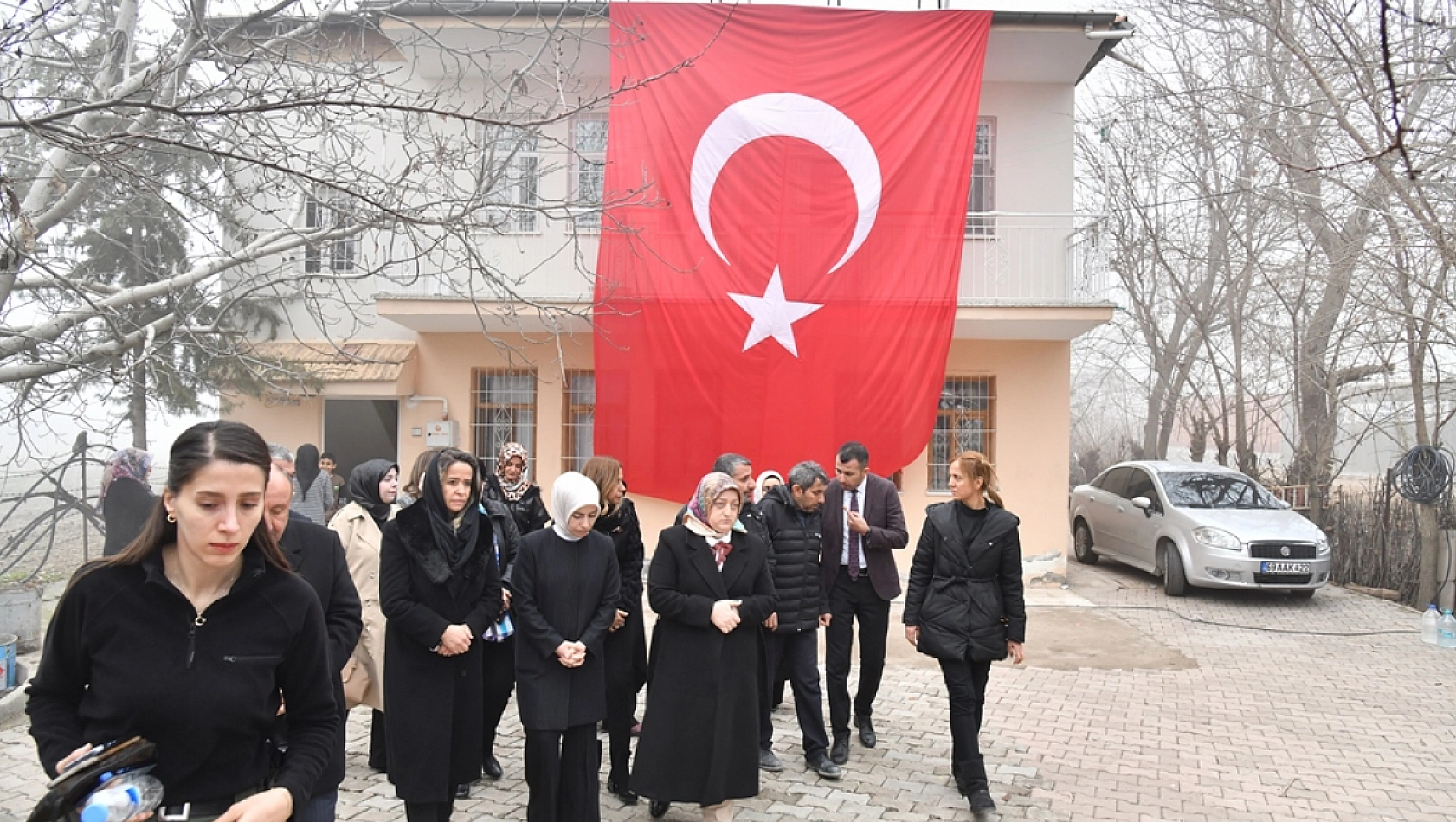 Yazıcı'dan şehit ailelerine ziyaret