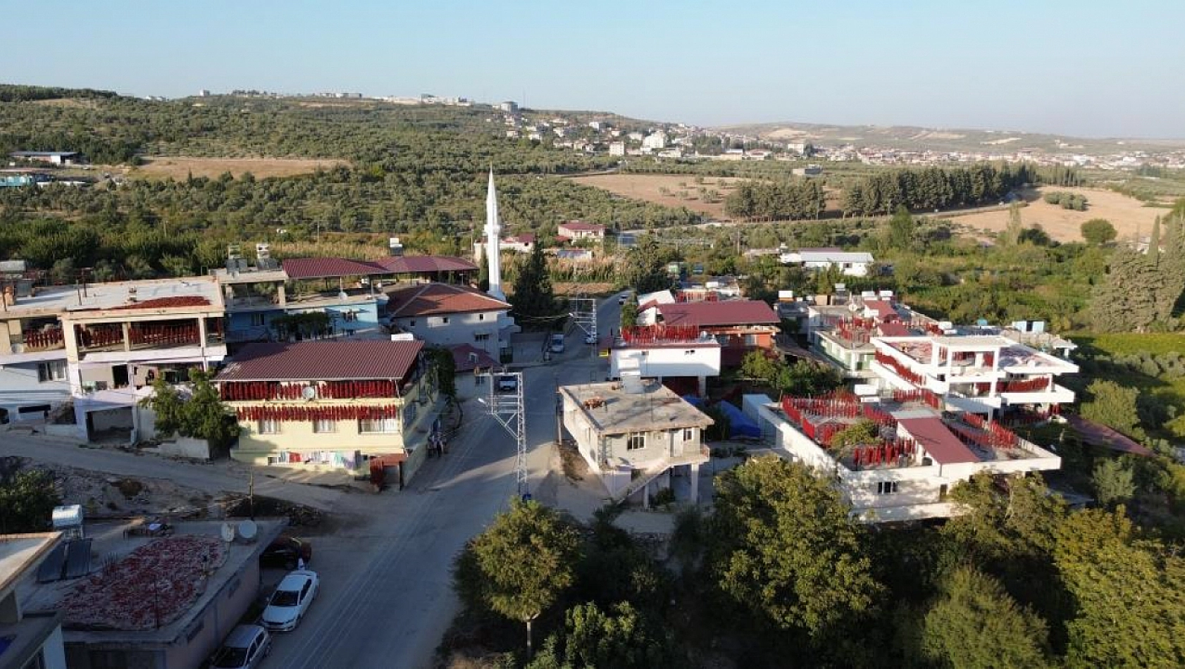 Yenihisar Mahallesi Kırmızıya Büründü!