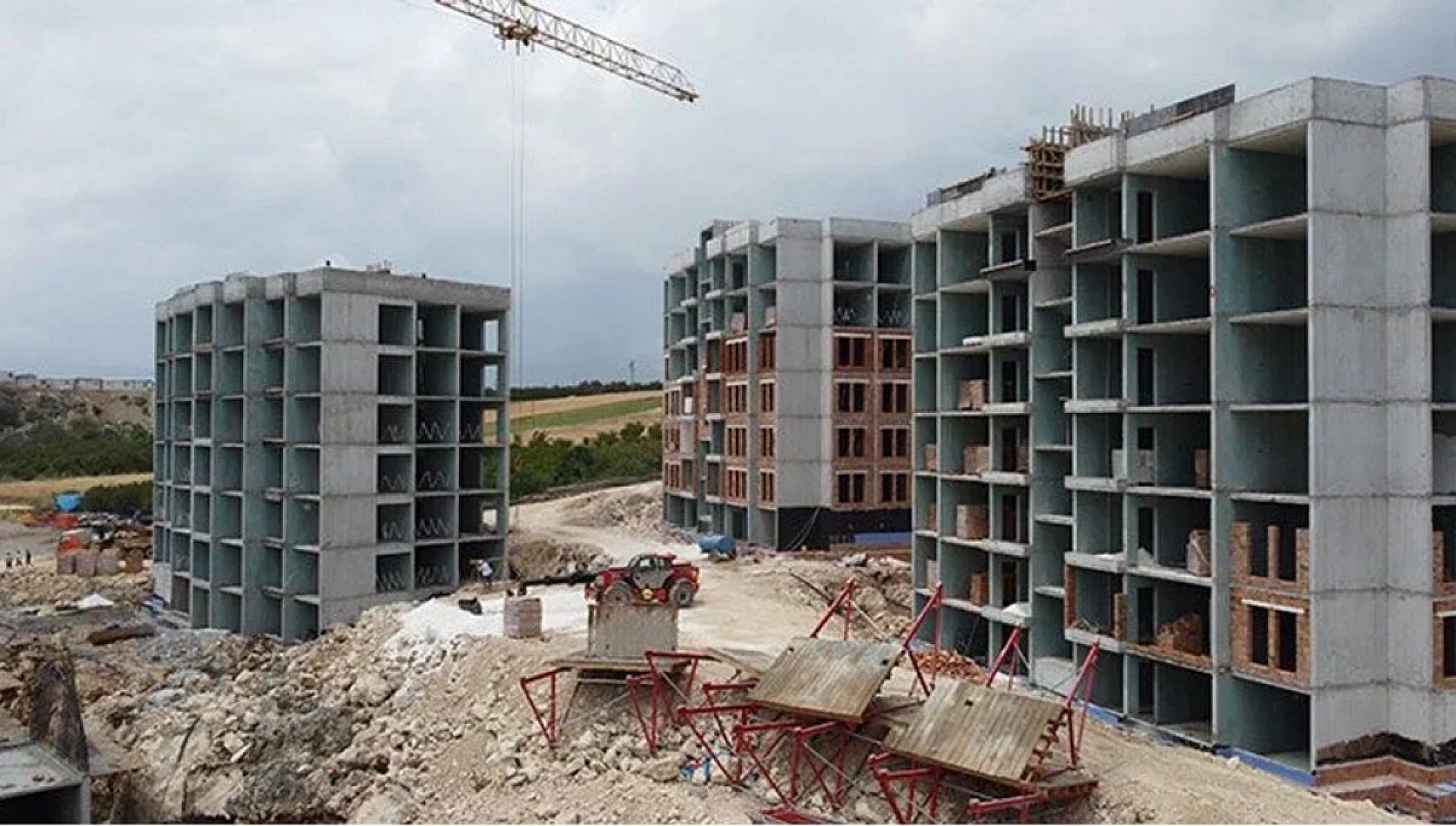 Malatya'da Yerinde Dönüşüm Krizi! Kamunun Hantallığı Vatandaşı Etkiliyor!