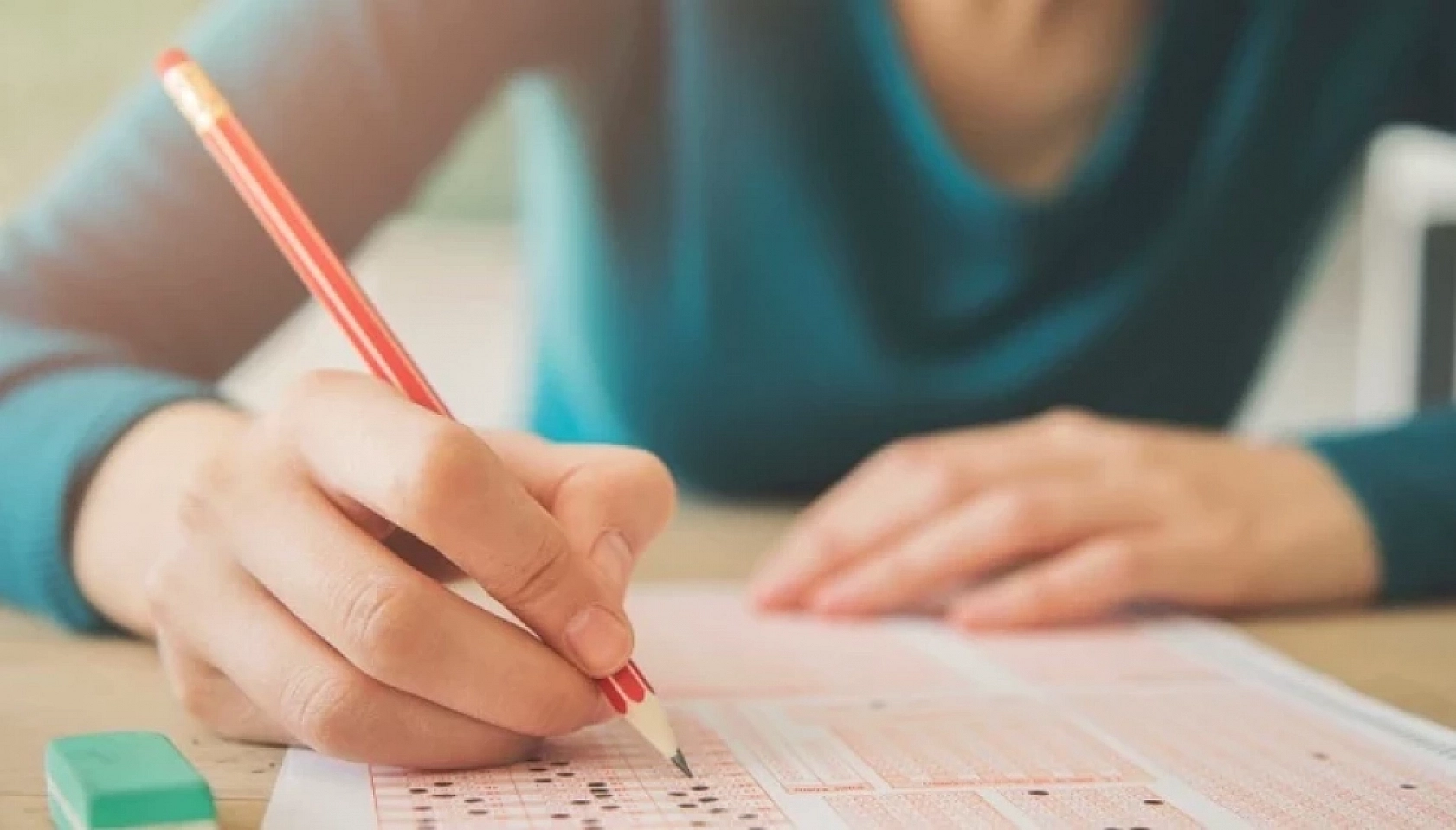 Öğretmen adayları 24 Kasım'a işsiz ve mesleki hayalinden vazgeçmiş olarak giriyor