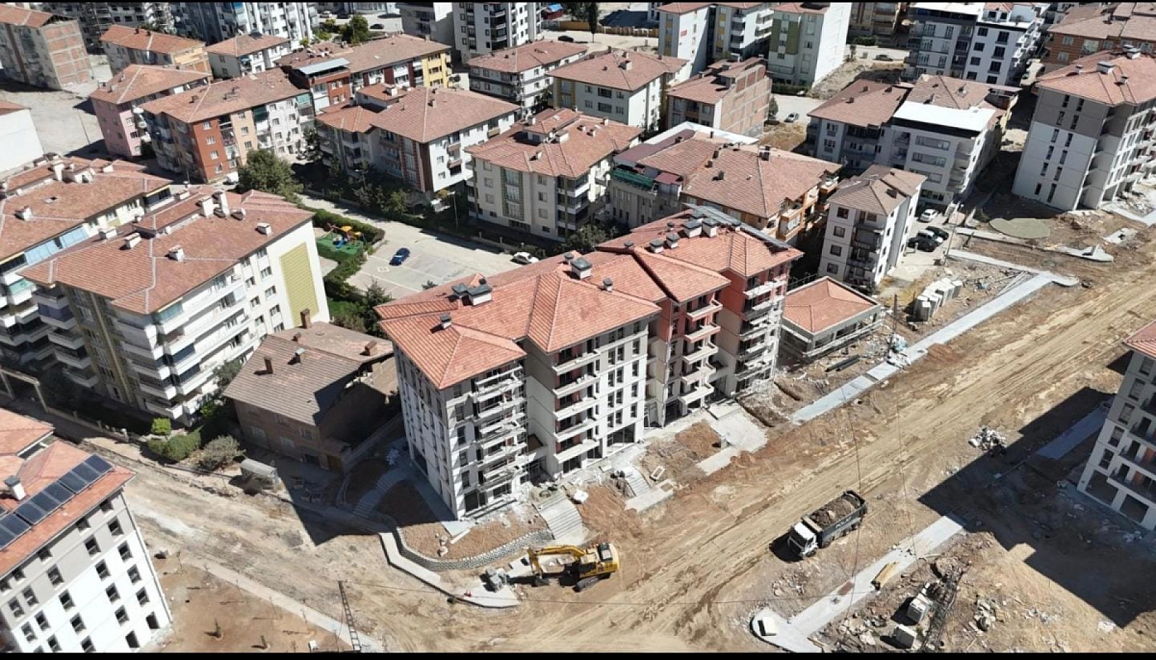 Ev yok, yardım da yok!