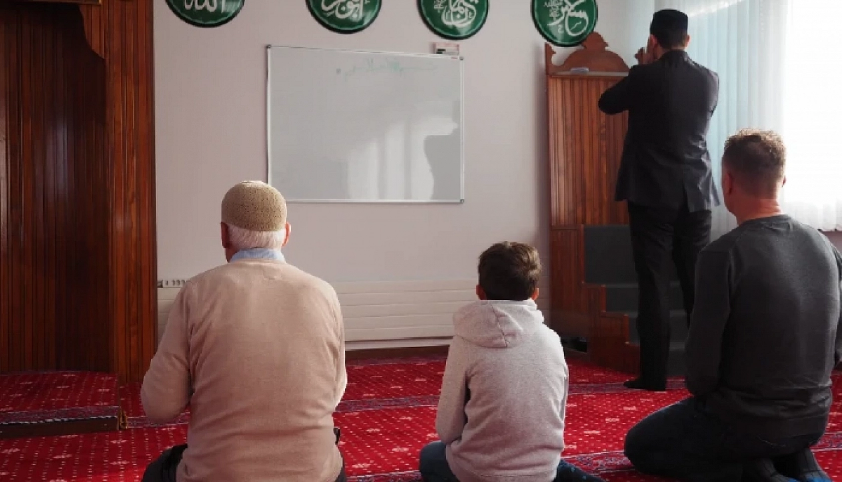 Müftülük Duyurdu: Vekil İmam ve Müezzinlik Alımı Yapılacak! İşte Başvuru Tarihleri