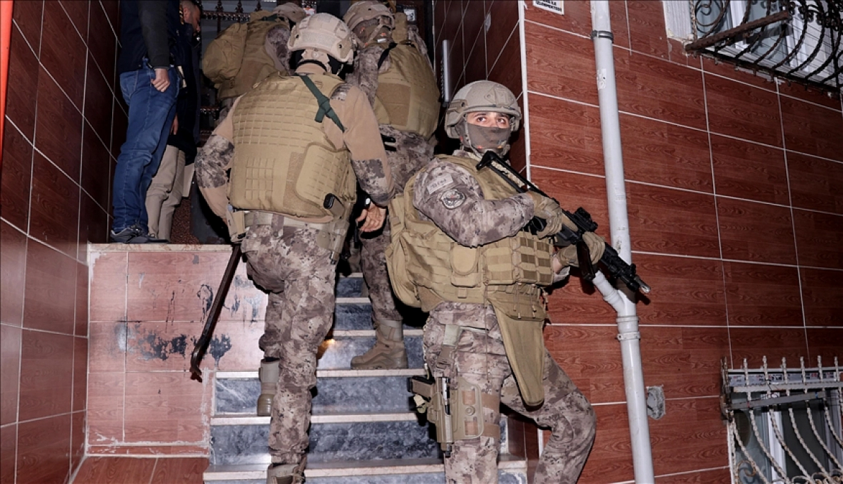 Malatya'da dolandırıcılık operasyonu: 181 kişi tutuklandı…