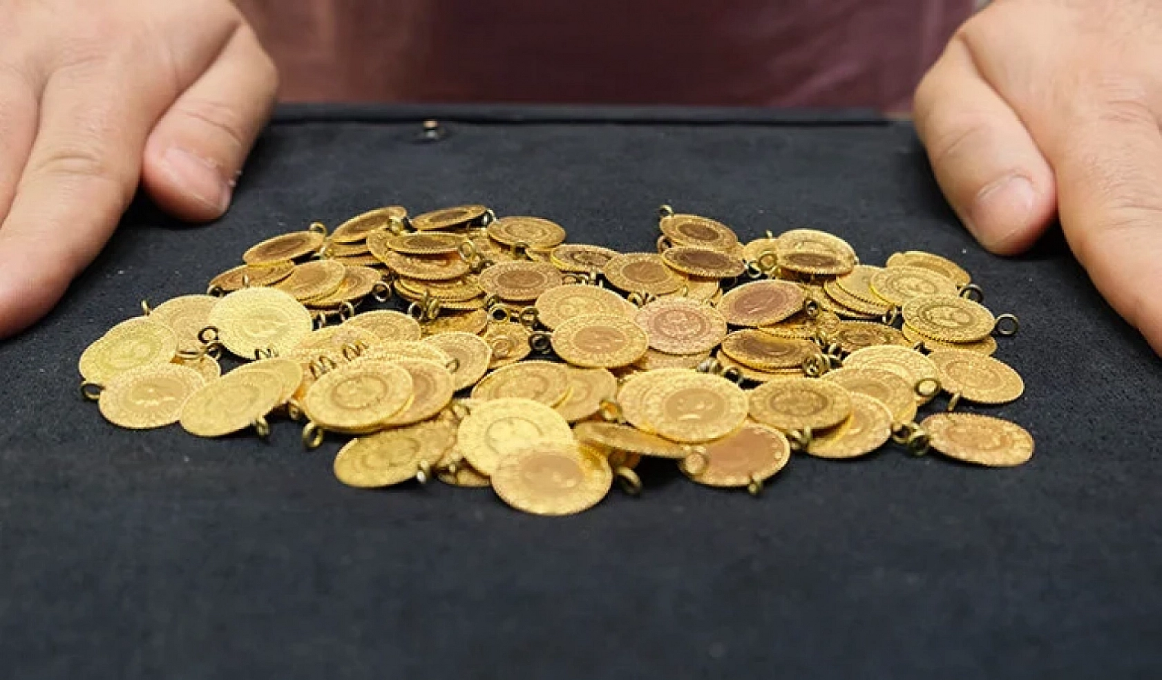 Altın Yatırımı Yapacaklara Önemli Uyarı! Malatyalı Kuyumcu Ne Öneriyor? Gram Altın Mı, Çeyrek Altın Mı Güvenli?