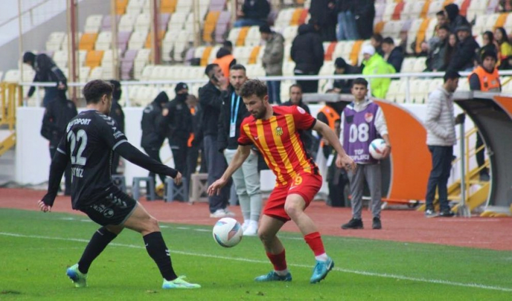 Yeni Malatyaspor Lider Kocaelispor'a konuk oluyor, Maç Ne Zaman, Saat Kaçta, Hangi Kanalda?