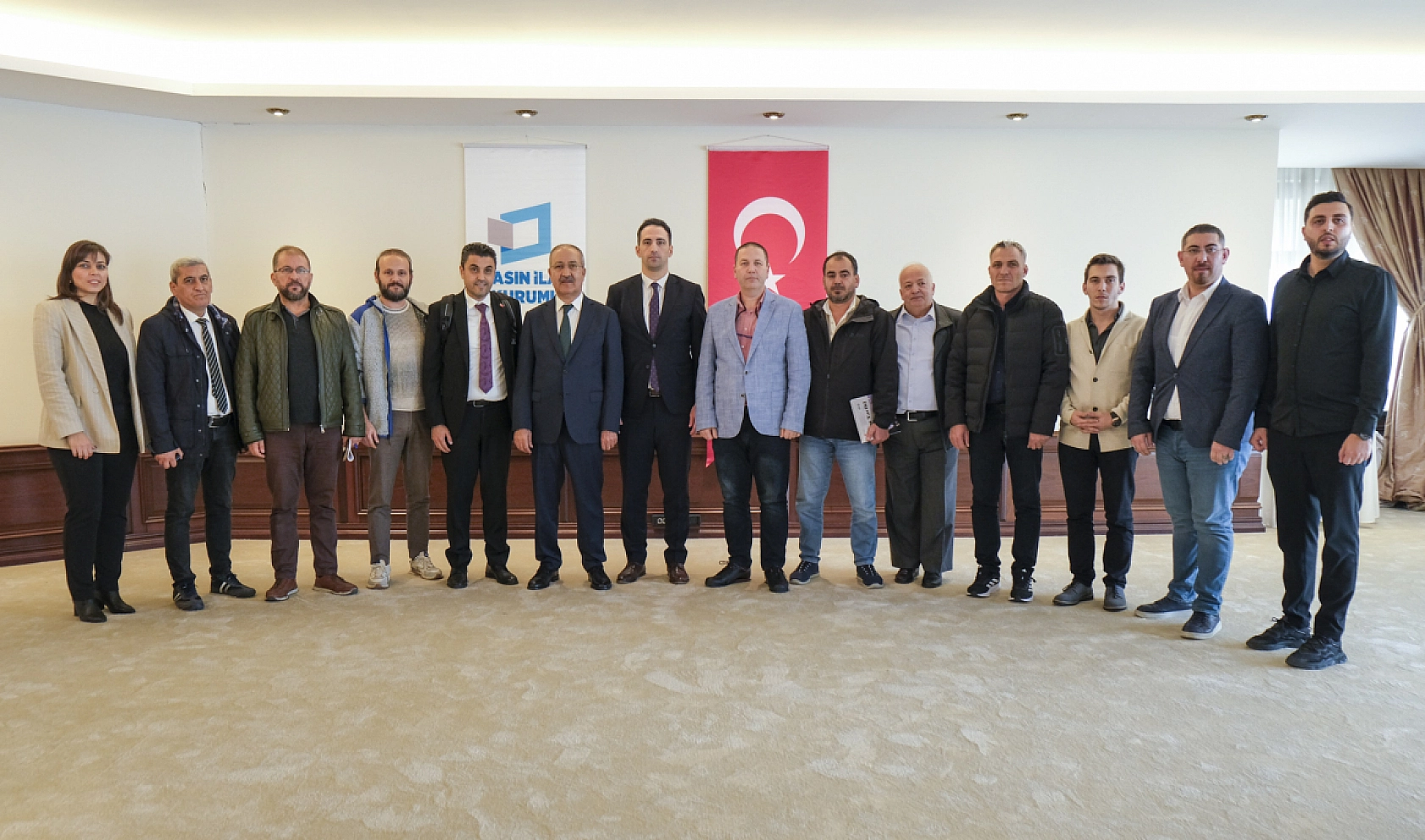 Bir Gecede Binlerce Okuyucu Nereye Gitti!?