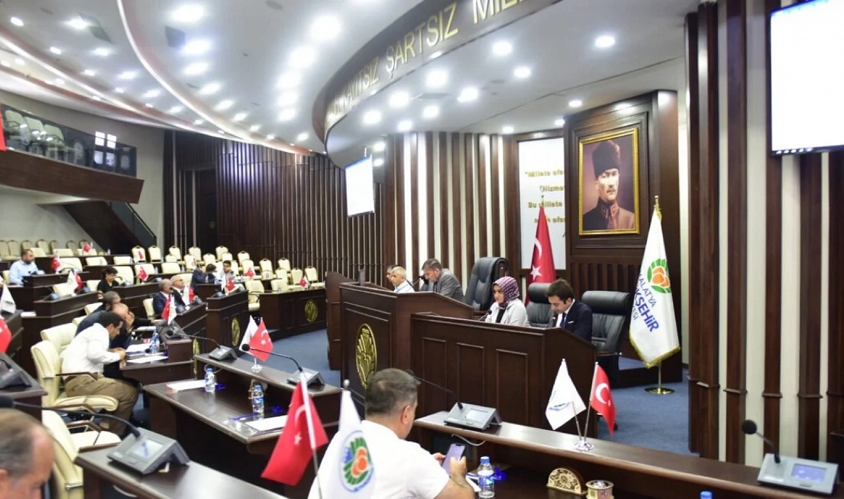 Belediyeler Karar Alırken Vatandaşın Fikrini Alacak!