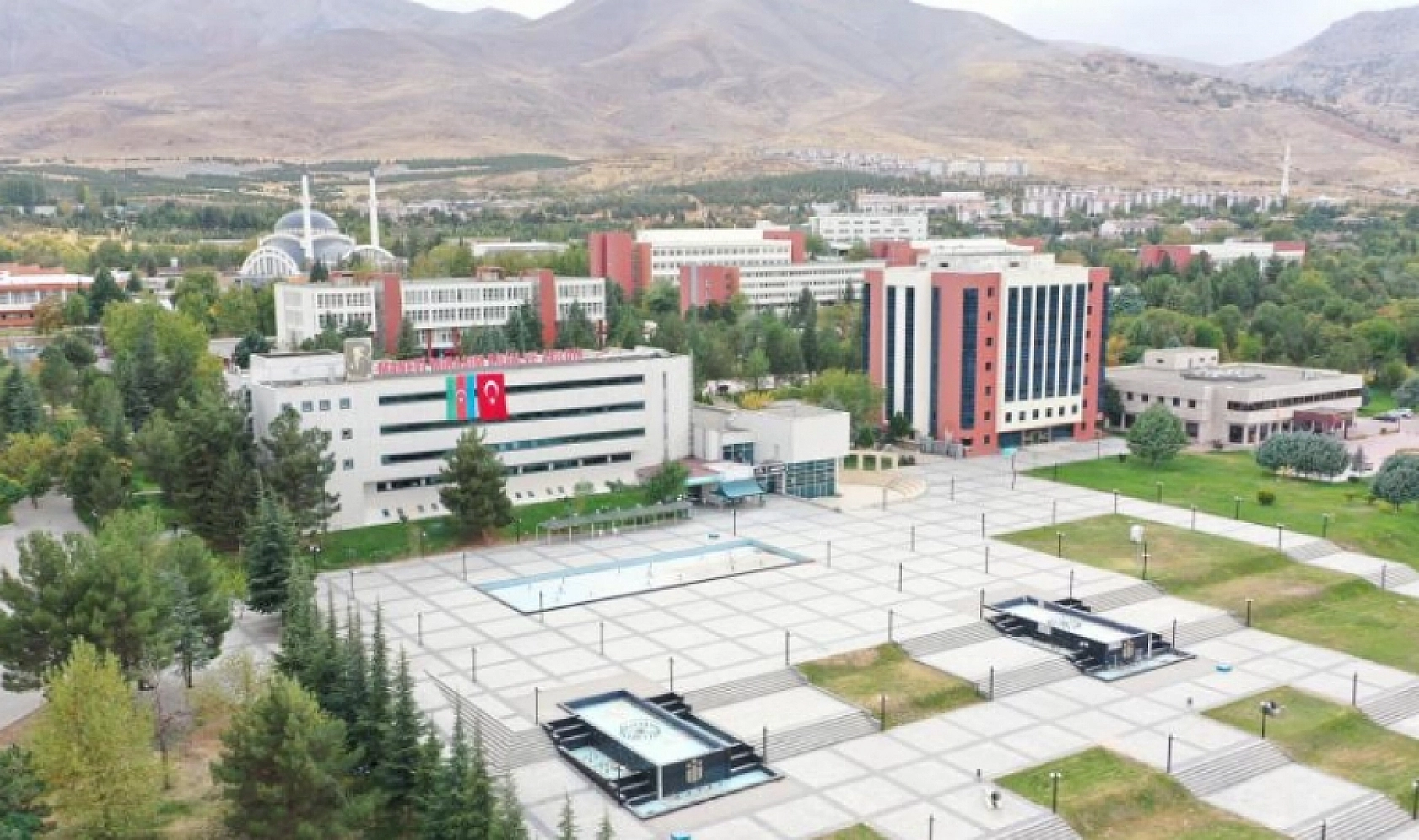 İnönü Üniversitesi İlk 150'de