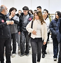 'İyilik Elçileri' Savaş, Tekstil ve Cezaevi Müzelerini gezdi