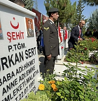 1071'i, 1453'ü ve 1923'ü hazmedemeyenlere diyoruz ki biz buradayız