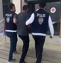 15 yıl 4 ay hapis cezasıyla aranıyordu, ağabeyinin kimliğiyle yakalandı