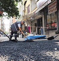 2 cadde 10 bin 400 ton asfaltla yenilendi