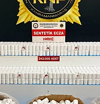 243 bin sentetik ecza ele geçirildi