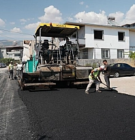 26 noktada asfalt çalışmaları devam ediyor