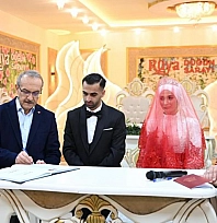 6 Şubatta ailesini ve bacağını kaybetti! Yeni bir hayata 'Evet' dedi