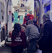 Adıyaman'da iki araç birbirine girdi