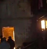 Ahır ve garaj alevlere teslim oldu