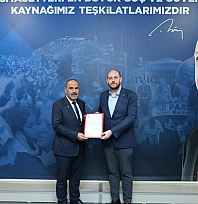 AK Parti Malatya'da Nöbet Değişimi: Yeni Başkan Zeki Bozkurt Oldu