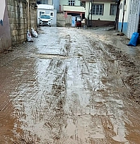 Araban'da vatandaşların çamur çilesi